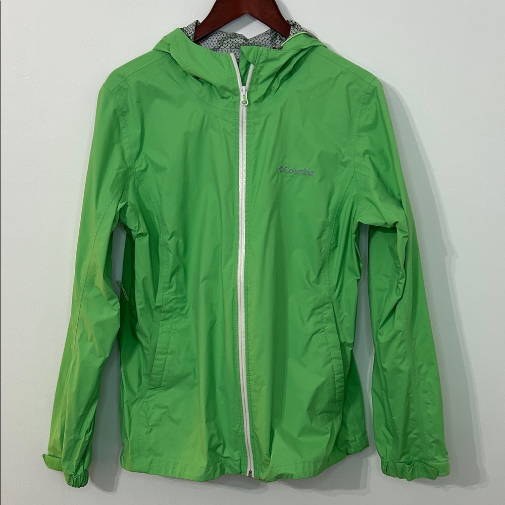 Columbia Women’s Omni-Tech Green Hooded Windbreaker – Size XL